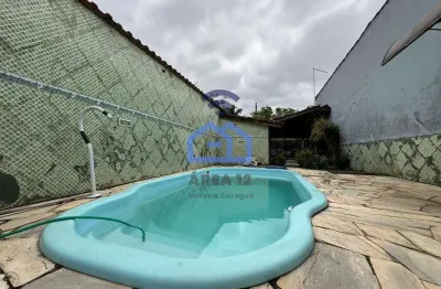 Casa à venda com piscina, 2 dormitórios, terreno de 270m² no rio do ouro em caraguatatuba, sp - exc