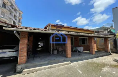 Casa ampla à venda no bairro do ipiranga em caraguatatuba, sp - venha morar a poucos passos da prai