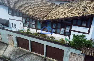 Sobrado de alto-padrão à venda no bairro jardim primavera em caraguatatuba, sp - imóvel exclusivo a