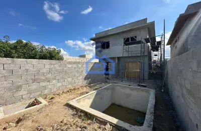 Sobrado novo com 2 suítes e piscina, à venda no bairro do golfinho em caraguatatuba, sp - previsão