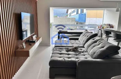 Apartamento de 2 dormitórios à venda no bairro do indaiá, localizado a apenas 50m da praia em carag