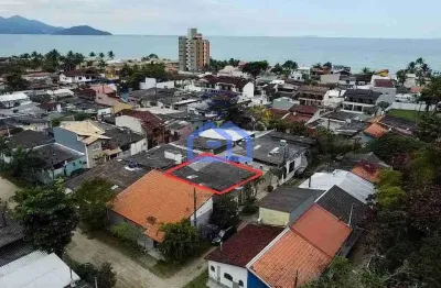 Casa térrea à venda localizada a apenas 200m da praia capricórnio i em caraguatatuba, sp