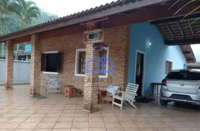 Casa com piscina à venda no condomínio recanto verde mar, na cocanha em caraguatatuba, sp
