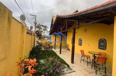 Casa de 3 dormitórios à venda no bairro da praia das palmeiras em caraguatatuba, sp - com churrasqu