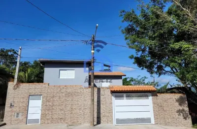 Sobrado com piscina à venda no bairro do massaguaçu em caraguatatuba, sp