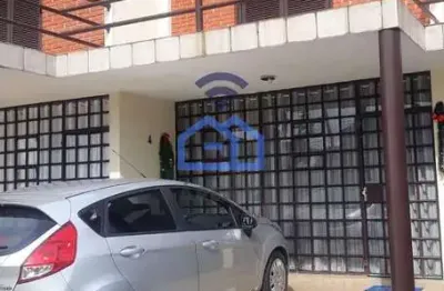 Sobrado mobiliado pertinho da praia, à venda, na martim de sá, caraguatatuba, sp