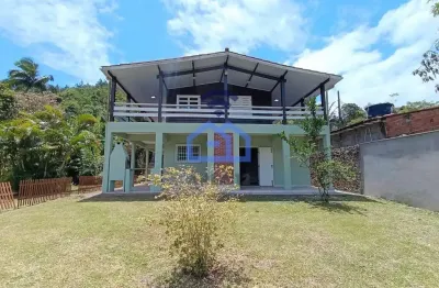 Sobrado para locação no bairro martim de sá em caraguatatuba, sp com 4 dormitórios, varanda e amplo