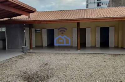 Casa com 3 quartos para alugar no Massaguaçu, Caraguatatuba 