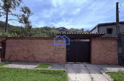 Casa com 3 quartos para alugar no Jardim Terralão, Caraguatatuba 