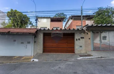 Casa com 3 quartos à venda na Rua Marguerite Louise Riechelman, 265, Vila Erna, São Paulo