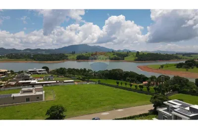 Terreno de 1680 na represa de piracaia no porto laranjeiras
