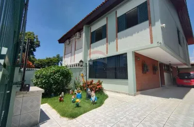 Incrível sobrado a venda !!! vila jaguara - 04 dorm ,3 banheiros sendo 1 suíte 4 vagas de garagem e edicula !!!