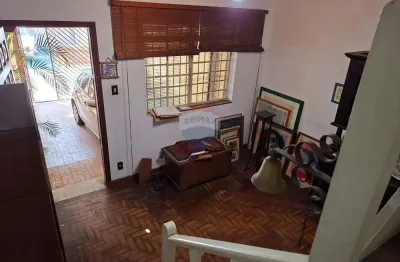 Sobrado com 2 dorms  1 suite 1 vaga e edicula nos fundos