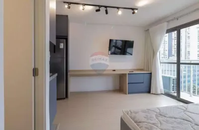 Studio mobiliado, com varanda no itaim bibi -santo amaro