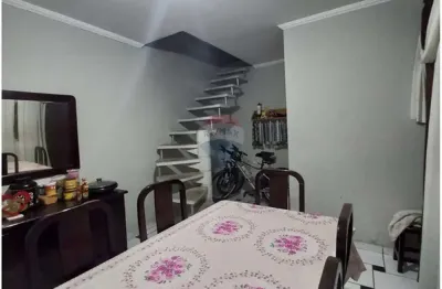 Sobrado com 3 dorms e 1 suite + 1 casa de 1 dorms e 2 vagas