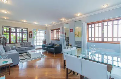 Casa com 4 quartos à venda na Rua Professor Pascoal Pacchi, 39, Aclimação, São Paulo