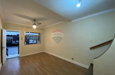 Casa de vila no jardim marajoara com portão automático, 2 quartos e 1 vaga coberta de garagem