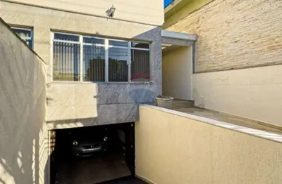 Sobrado espaçoso no jardim maria estela, na avenida principal com   190m² com valor abaixo do mercado!!!!