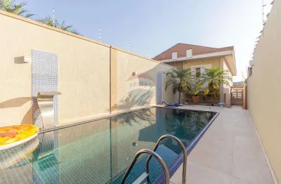 Casa com 4 quartos para alugar na Rua Rubens de Souza Araújo, 680, Vila Mangalot, São Paulo