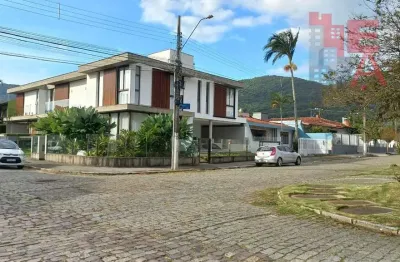 Casa com 3 quartos à venda no Parque São Jorge, Florianópolis 