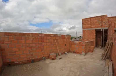 Apartamento sem condomínio com 2 dormitórios. possui 1 vaga de garagem.