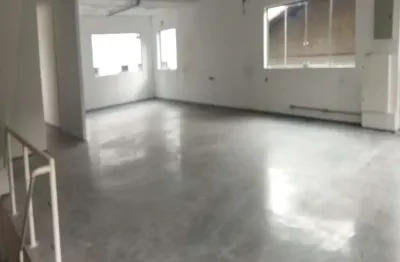 Locação de prédio comercial na vila madalena com  610 m , 3 vagas frontal, prox ao metro