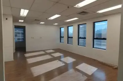 Sala comercial para alugar na Rua Cardeal Arcoverde, --, Pinheiros, São Paulo