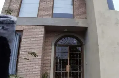 Casa com 3 quartos à venda na Rua Pacaembu, --, Parque Yara Cecy, Itapecerica da Serra