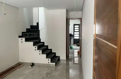 Sobrado à venda no parque maria domitila com 144m² 3 dormitórios 3 suítes 4 banheiros 2 vagas