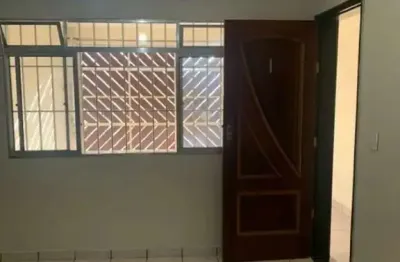 Casa à venda no jardim britânia com 163m² 3 dormitórios 1 suíte 3 banheiros 2 vagas