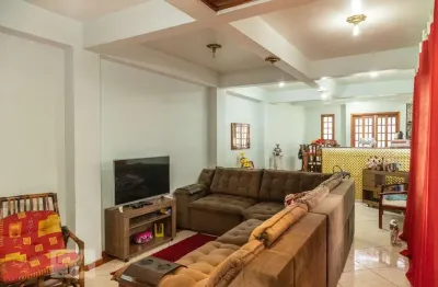 Casa com 3 quartos à venda na Rua Mariano Moro, --, Itaquera, São Paulo