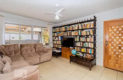 Casa com 3 quartos à venda na Rua Rodolfo Cavinato, --, Vila Mazzei, São Paulo