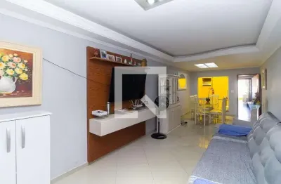 Casa com 3 quartos à venda na Rua Bispo Eugênio Demazemod, --, Jardim Avelino, São Paulo