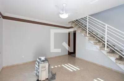 Casa com 3 quartos à venda na Rua Professor Wolf, --, Vila Mazzei, São Paulo