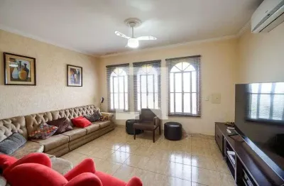 Casa com 3 quartos à venda na Rua Teodoro Mascarenhas, --, Vila Matilde, São Paulo