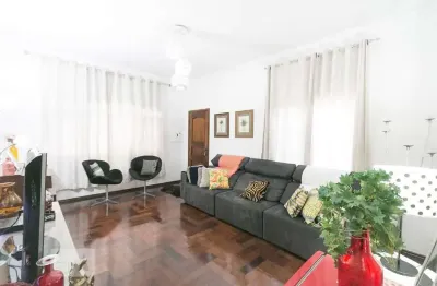 Casa com 3 quartos à venda na Rua José Paulino dos Santos, --, Jardim Santa Emília, São Paulo