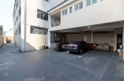 Galpão com 1008m2, com 12 garagem,01 sala,09 banheiros no bairro da  saúde