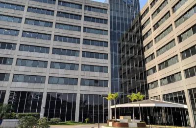 Sala comercial para locação na chácara santo antônio.