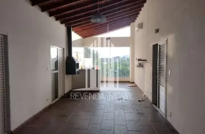 Casa a venda 300m² sendo 3 dormitórios 01 suíte e 2 banheiros no total 5 vagas ou mais cachoeirinha