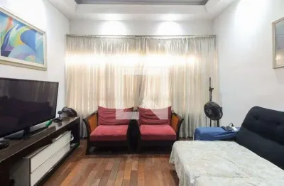 Casa com 3 quartos à venda na Rua São Bernardo, --, Tatuapé, São Paulo