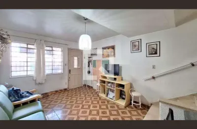 Casa com 2 quartos à venda na Rua Tonelero, --, Vila Romana, São Paulo