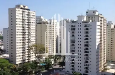 Apartamento com 1 quarto para alugar na Avenida Ibijaú, --, Moema, São Paulo