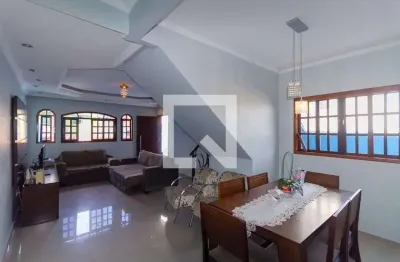 Casa com 3 quartos à venda na Rua Ângelo Agostini, --, Vila Ema, São Paulo