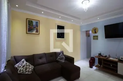 Casa com 3 quartos à venda na Rua Louceiras, --, Vila Carmosina, São Paulo