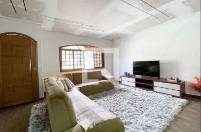 Casa com 3 quartos à venda na Rua Rolando Júlio Duclos, --, Nova Petrópolis, São Bernardo do Campo