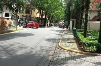 Apartamento de 75m² com tres dormitorios sendo uma suite, banheiro social, e uma vaga de garagem apa