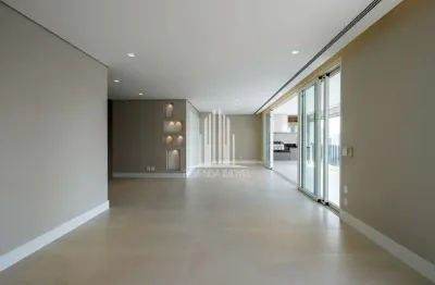 Apartamento com 3 dormitórios e 1 suíte, localizado na vila olímpia