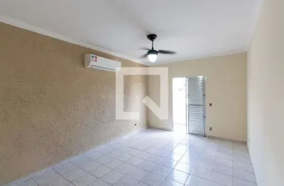 Casa com 3 quartos à venda na Rua Breno Acioli, --, Ponte Rasa, São Paulo