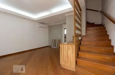 Casa em condomínio fechado com 2 quartos à venda na Rua Pedro Inácio de Araújo, --, Cidade São Francisco, São Paulo