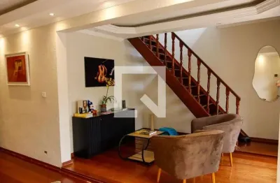 Casa com 4 quartos à venda na Rua da Independência, --, Quitaúna, Osasco